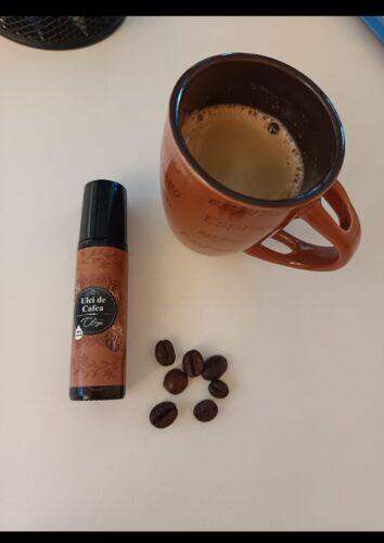 Coffe Glow-Boost: Ulei de Cafea presat la rece ROLL-On photo review