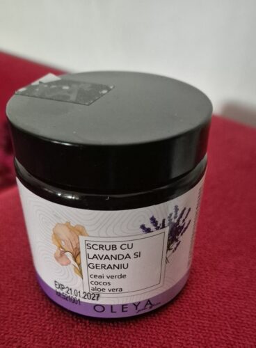 Antioxidant Botanic Scrub - Scrub cu Lavanda si Geraniu photo review